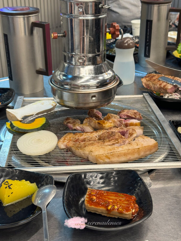 Black-pork-BBQ-in-Jeju