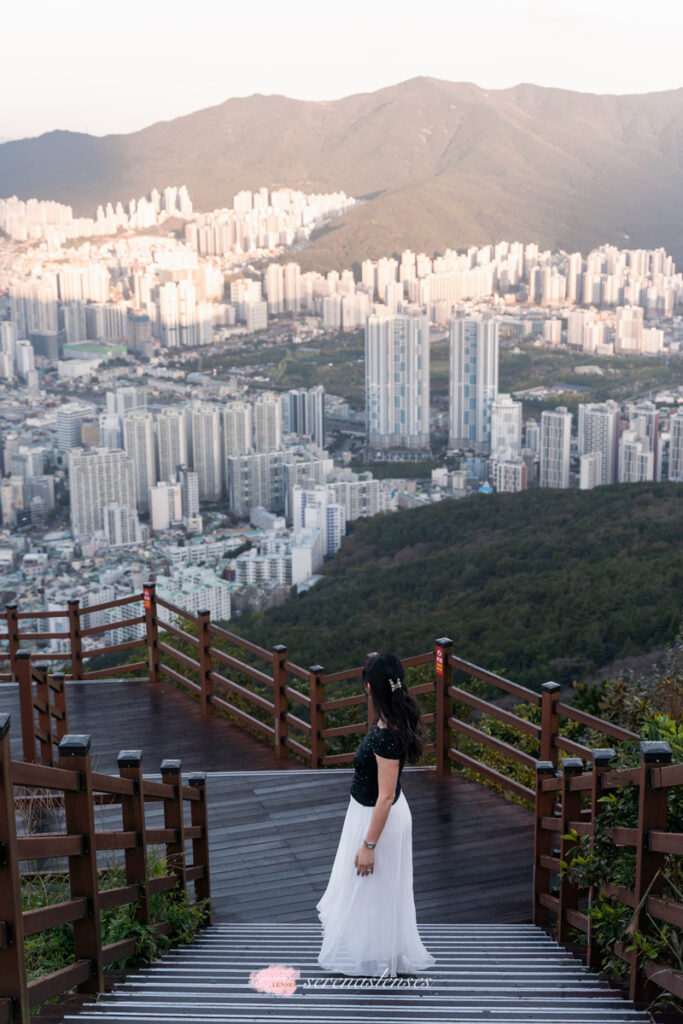 Busan-Hwangnyeongsan-Mountain-observation-deck-steps