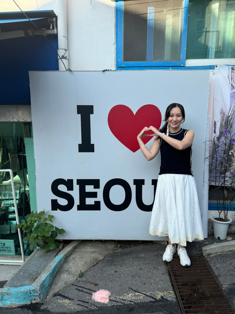 10 days in Korea: I-love-Seoul-mural