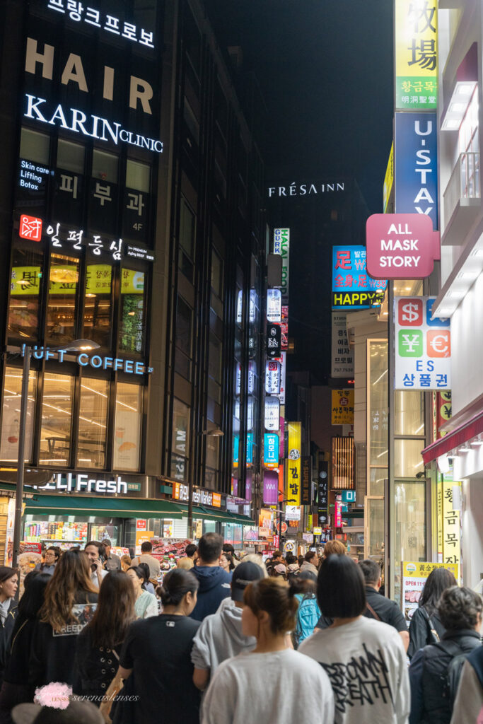 Seoul-Myeongdong-at-night