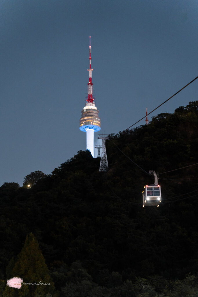 Seoul-Namsan-Tower-Cable-Car