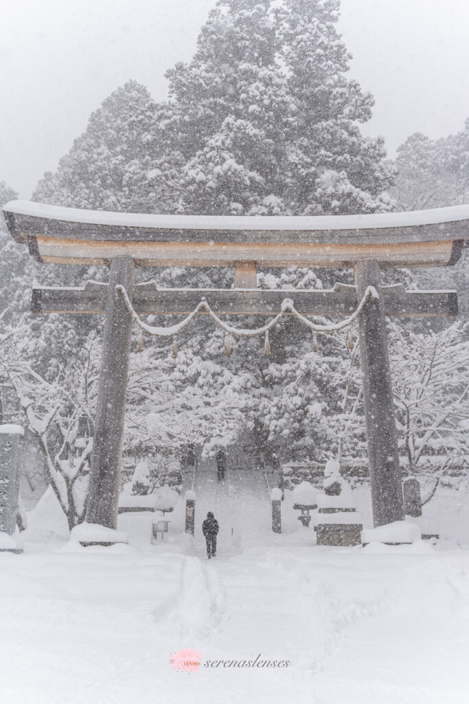 how-to-visit-Togakushi-Jinja-in-the-winter