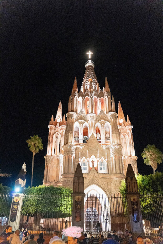 San-Miguel-de-Allende-at-night