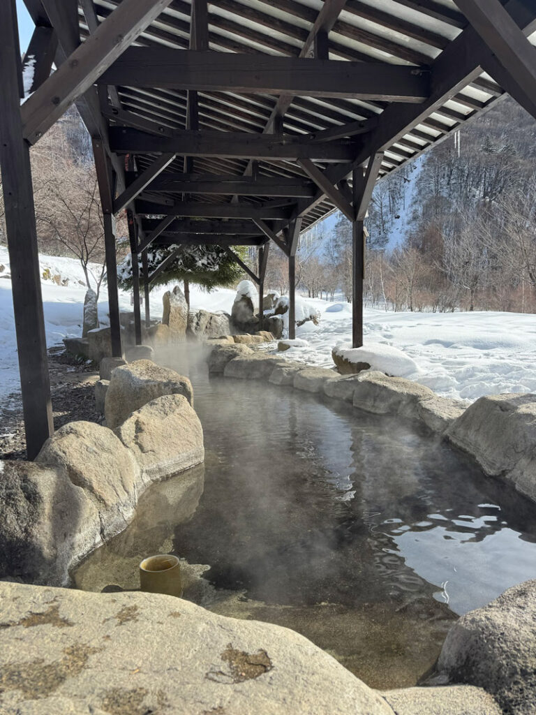 Shinhotaka-Ropeway-Foot-spa